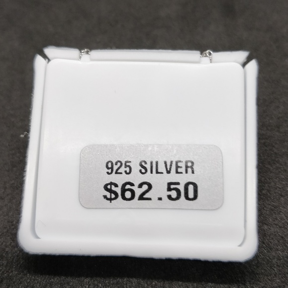 🎁2x$40
Sterling Silver necklace w/cubic zirconia - Picture 8 of 8